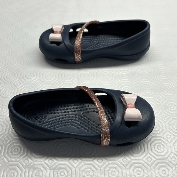 Crocs Slip On Shoes Navy Blue with Pink Bows and Glitter Strap Child’s Size 8 - Picture 3 of 10